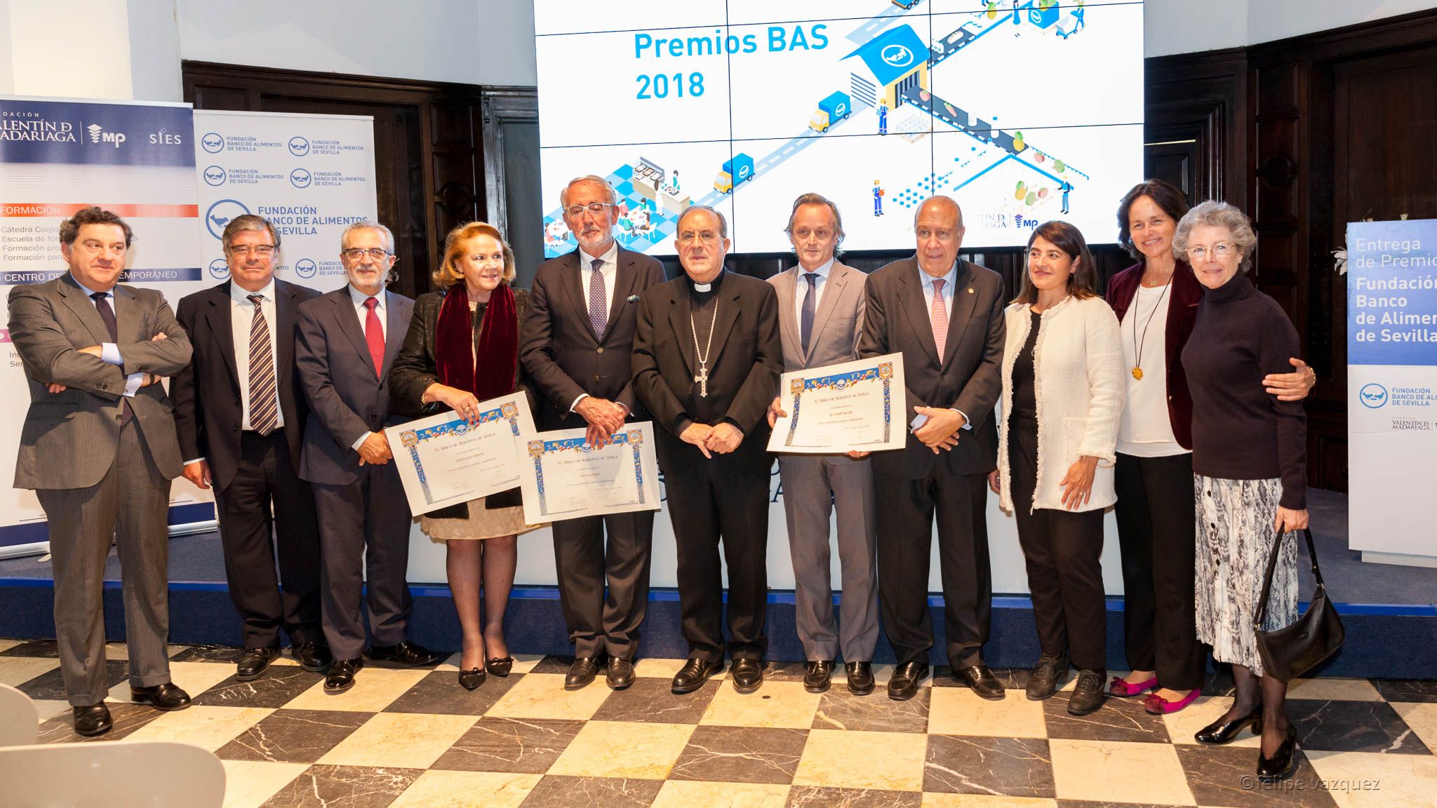 El Corte Inglés, Inés Rosales y Fundación Persán fueron los galardonados en el Acto Institucional del Banco de Alimentos de Sevilla